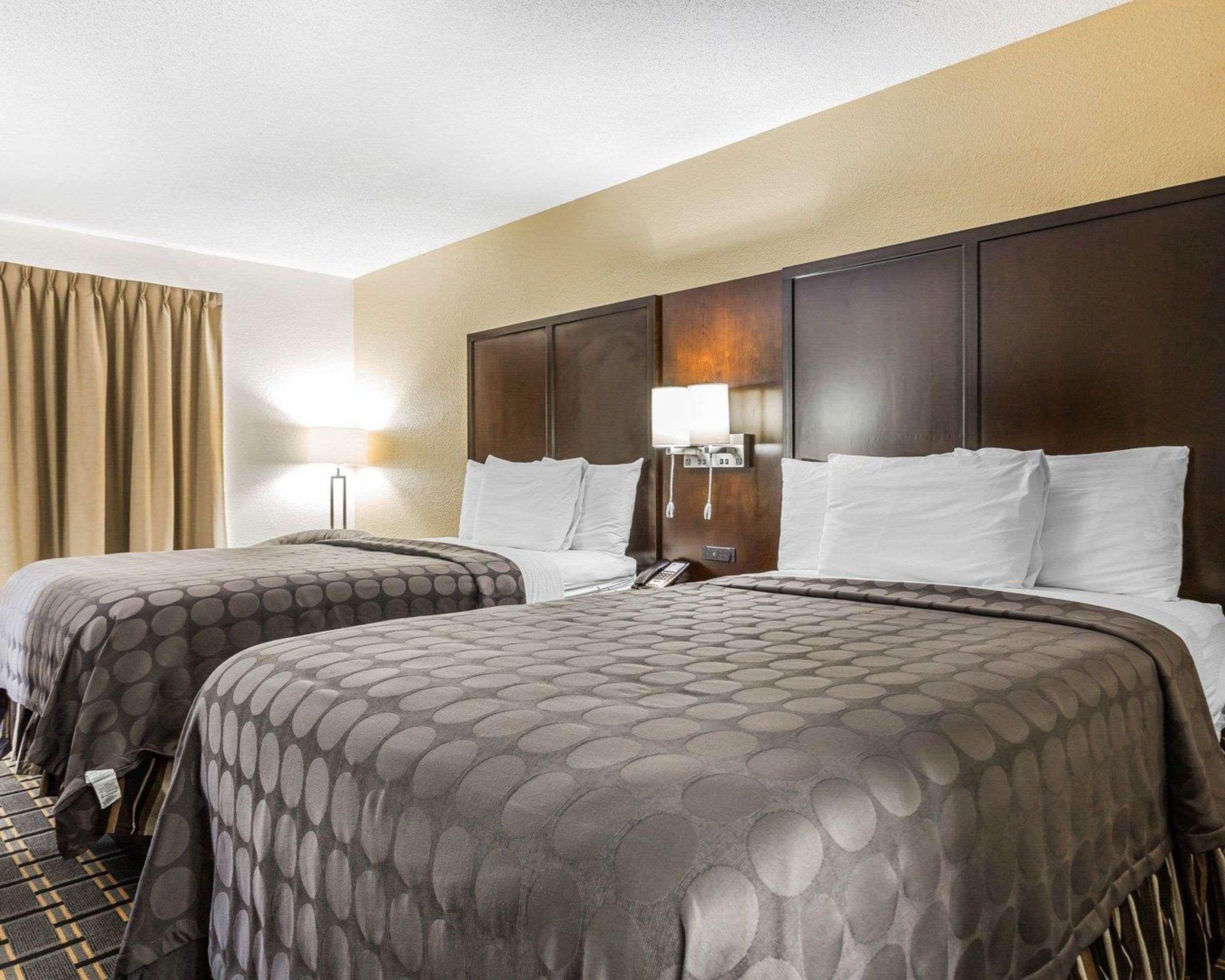 Econo Lodge Coliseum Чарлстон Екстер'єр фото